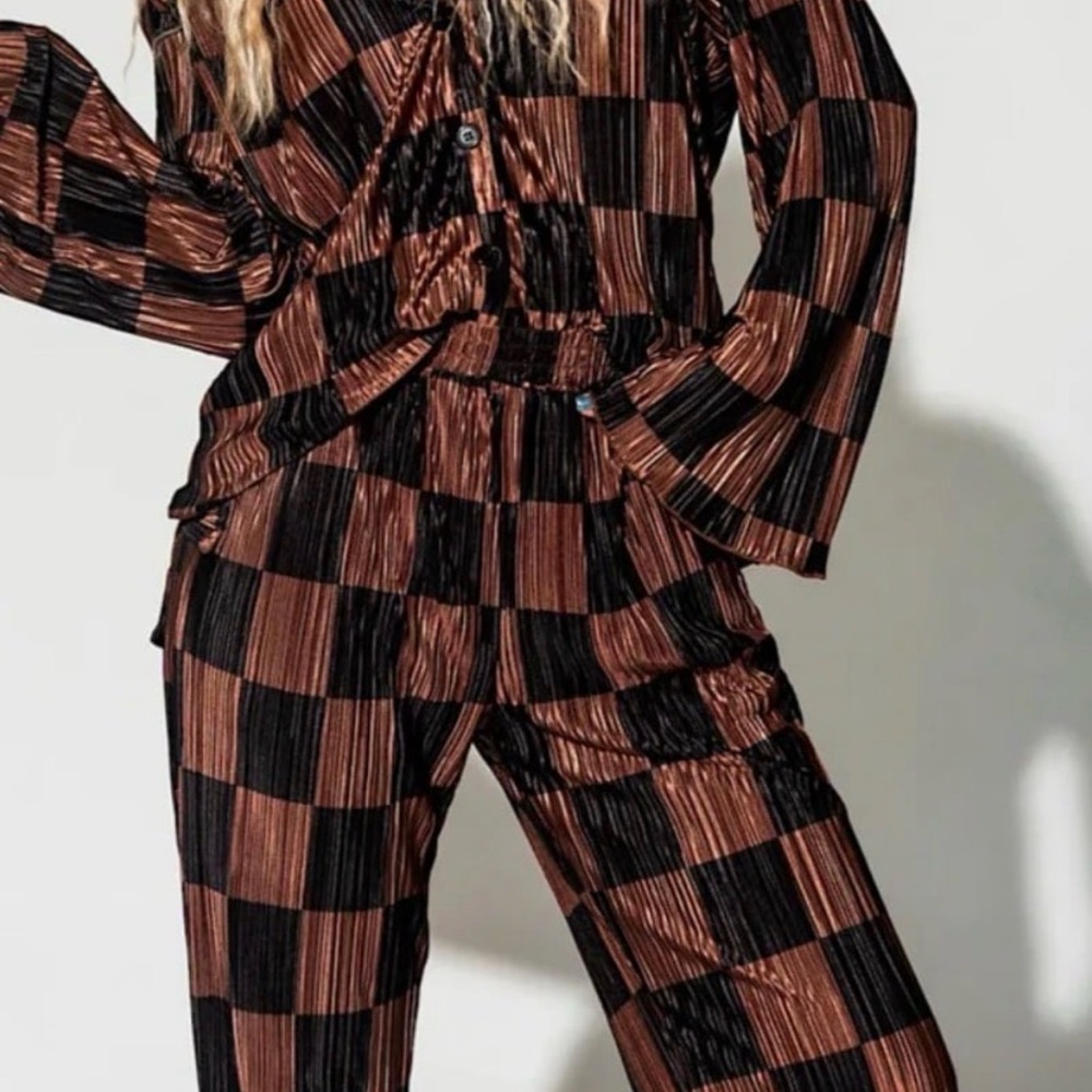 Dressed in LALA Plisse Set